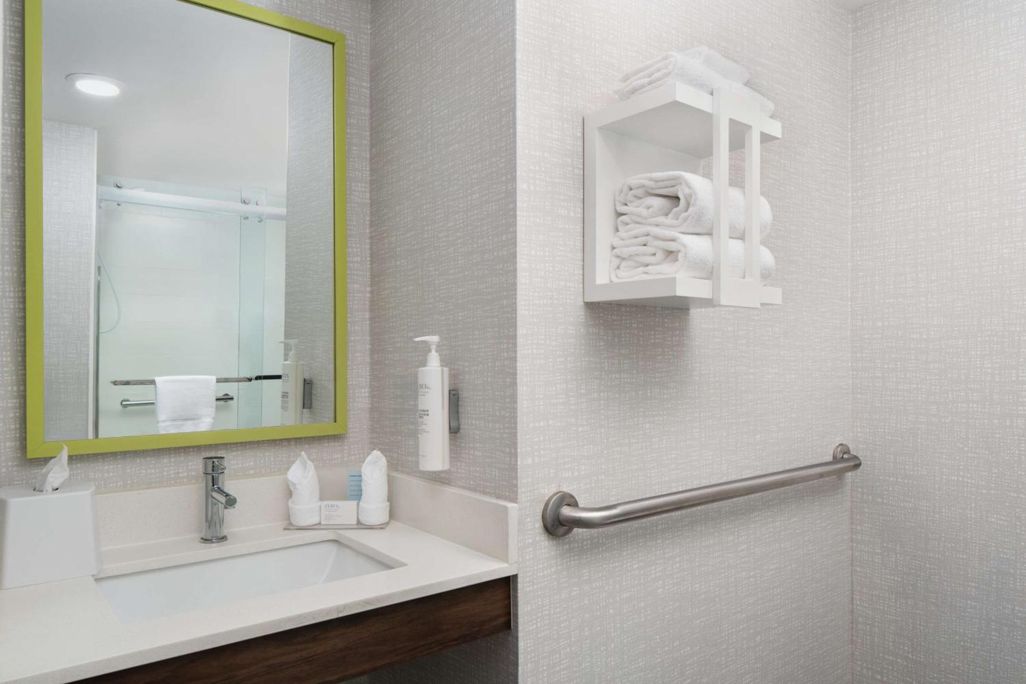 Hampton Inn Sturbridge Exterior foto