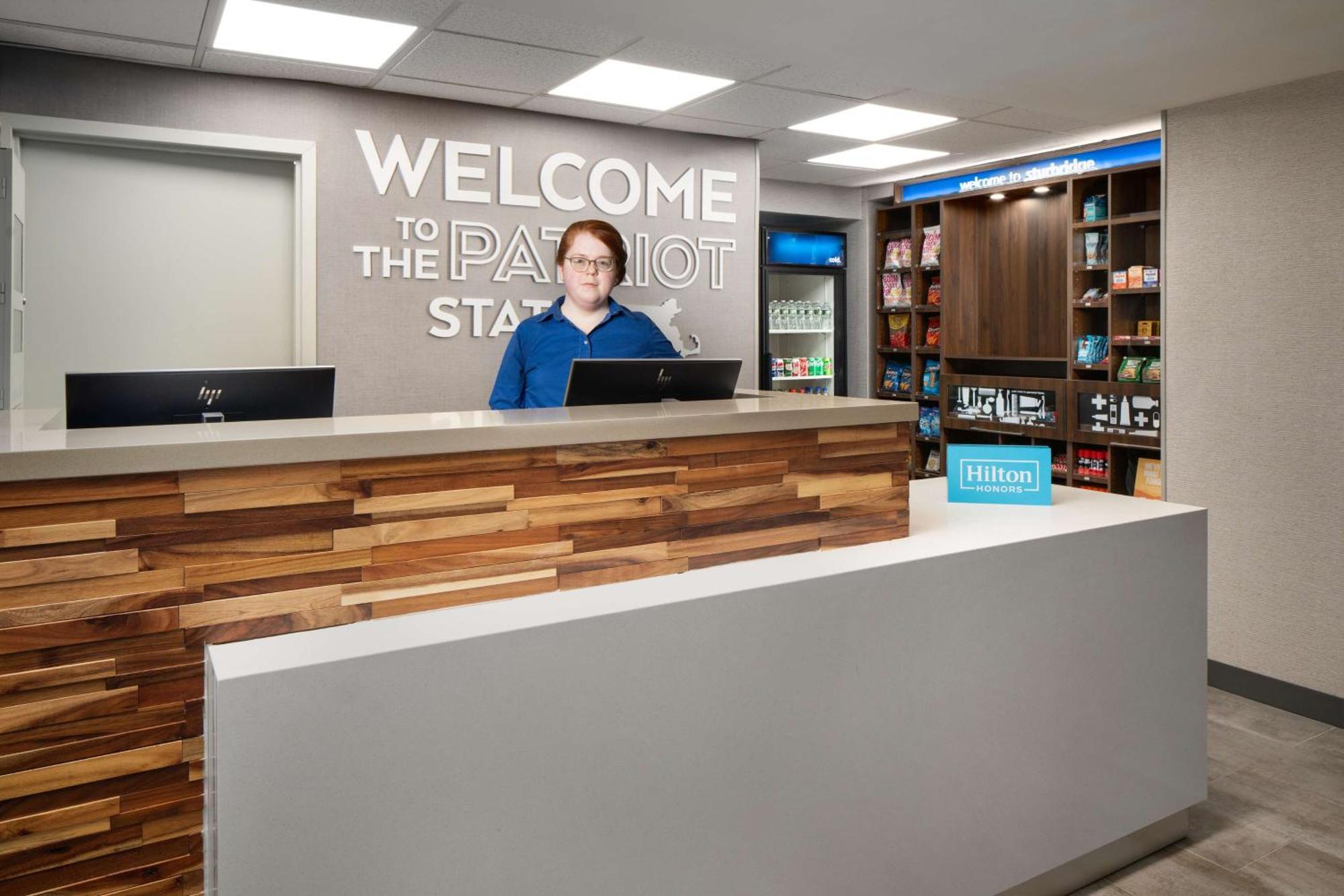 Hampton Inn Sturbridge Exterior foto