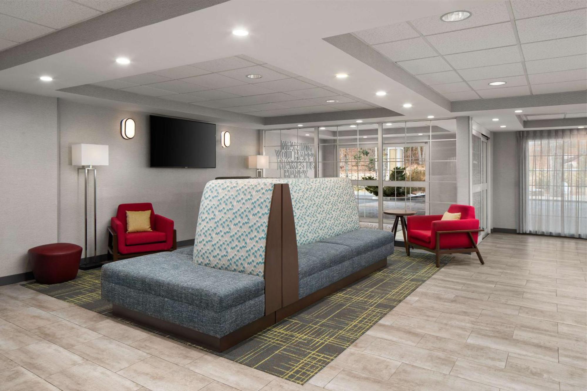 Hampton Inn Sturbridge Exterior foto